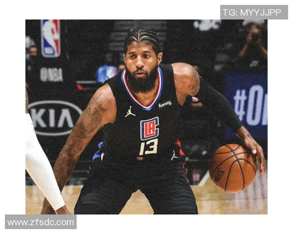 小前锋核心战术:打造现代篮球进攻防守双重威胁体系 小前锋核心战术:打造现代篮球进攻防守双重威胁体系