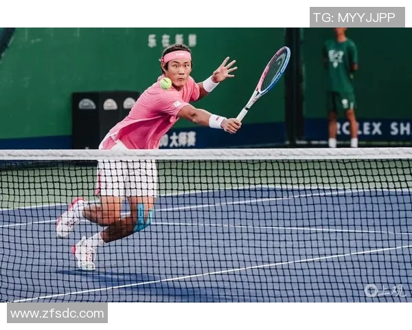 上海网球队的节奏揭秘:激情与技术交织的网球盛宴 上海网球队的节奏揭秘:激情与技术交织的网球盛宴