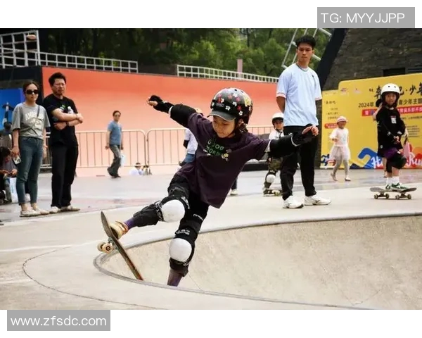 滑板之旅:深入杭州滑板队的技艺与激情探索 滑板之旅:深入杭州滑板队的技艺与激情探索