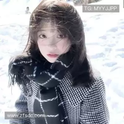 龙含雅